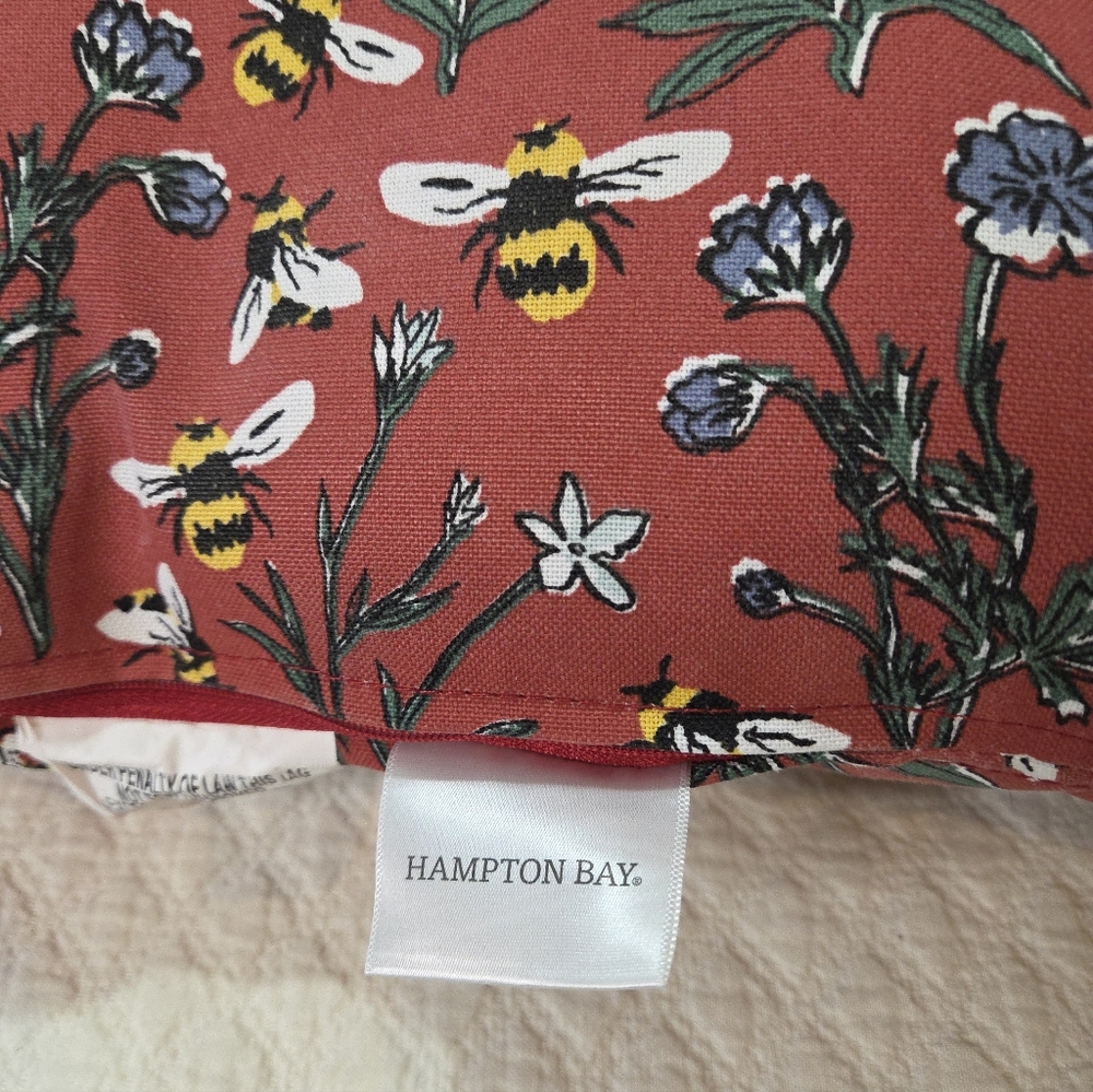 Hampton Bay 18" Square Throw Pillow Floral Bumblebees Red